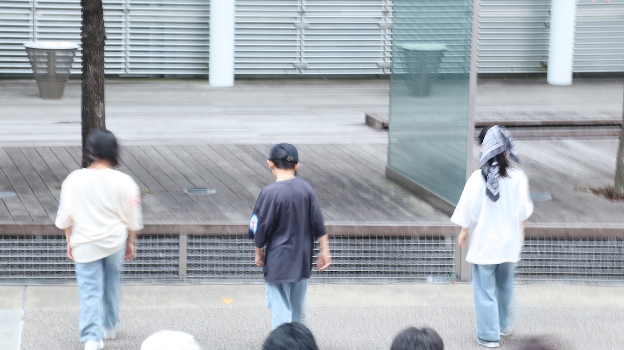 東雲レッドくらす